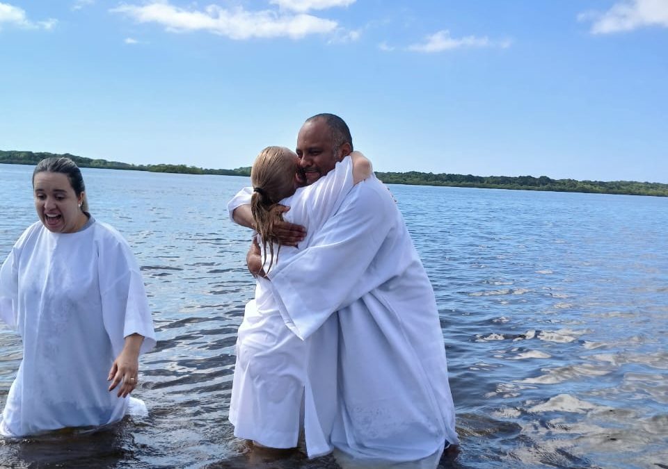 Primeiro batismo em Balneário Barra do Sul
