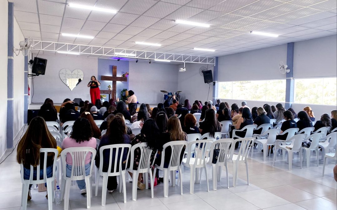 Igreja em Campo Magro realiza 6ª Edição do Seminário Constantes e Curadas